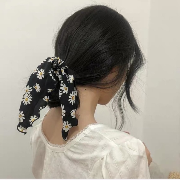 💕Last one Daisy Ribbon Hair Tie Scrunchies - Picture 4 of 6